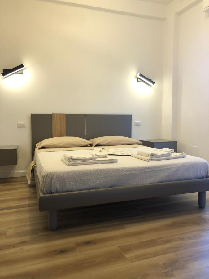 A Due Passi Dalla Scalinata Rooms Caltagirone Exterior photo
